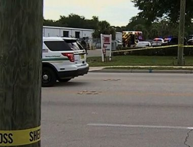 ΕΚΤΑΚΤΟ: Πέντε νεκροί από πυροβολισμούς στο Ορλάντο! (Ζωντανή σύνδεση) (upd)